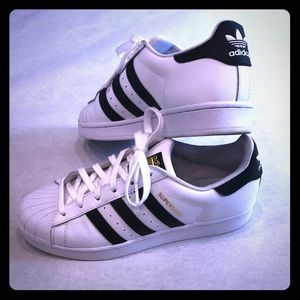 Adidas Shoes 7.5 7 1/2 Like New! Stripe White